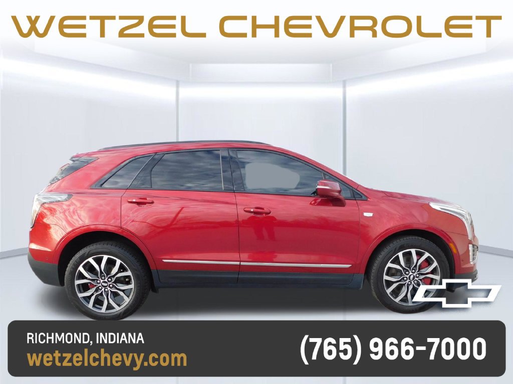 Used 2022 Cadillac XT5 AWD image 2