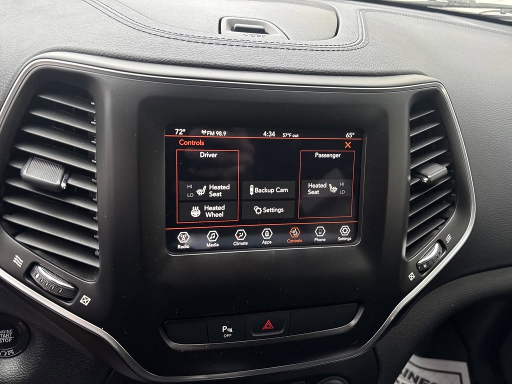 Used 2020 Jeep Cherokee Latitude Plus w/ Cold Weather Group image 32