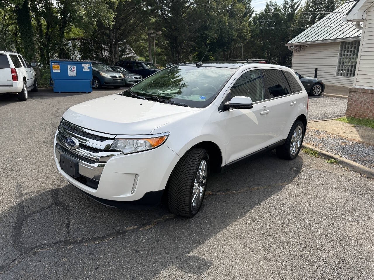 Used 2014 Ford Edge Limited w/ Equipment Group 302A AWD/4WD image 3
