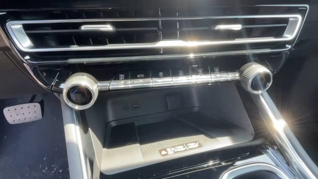 New 2026 Chevrolet Traverse LT w/ LPO, Floor Liner Package FWD image 17