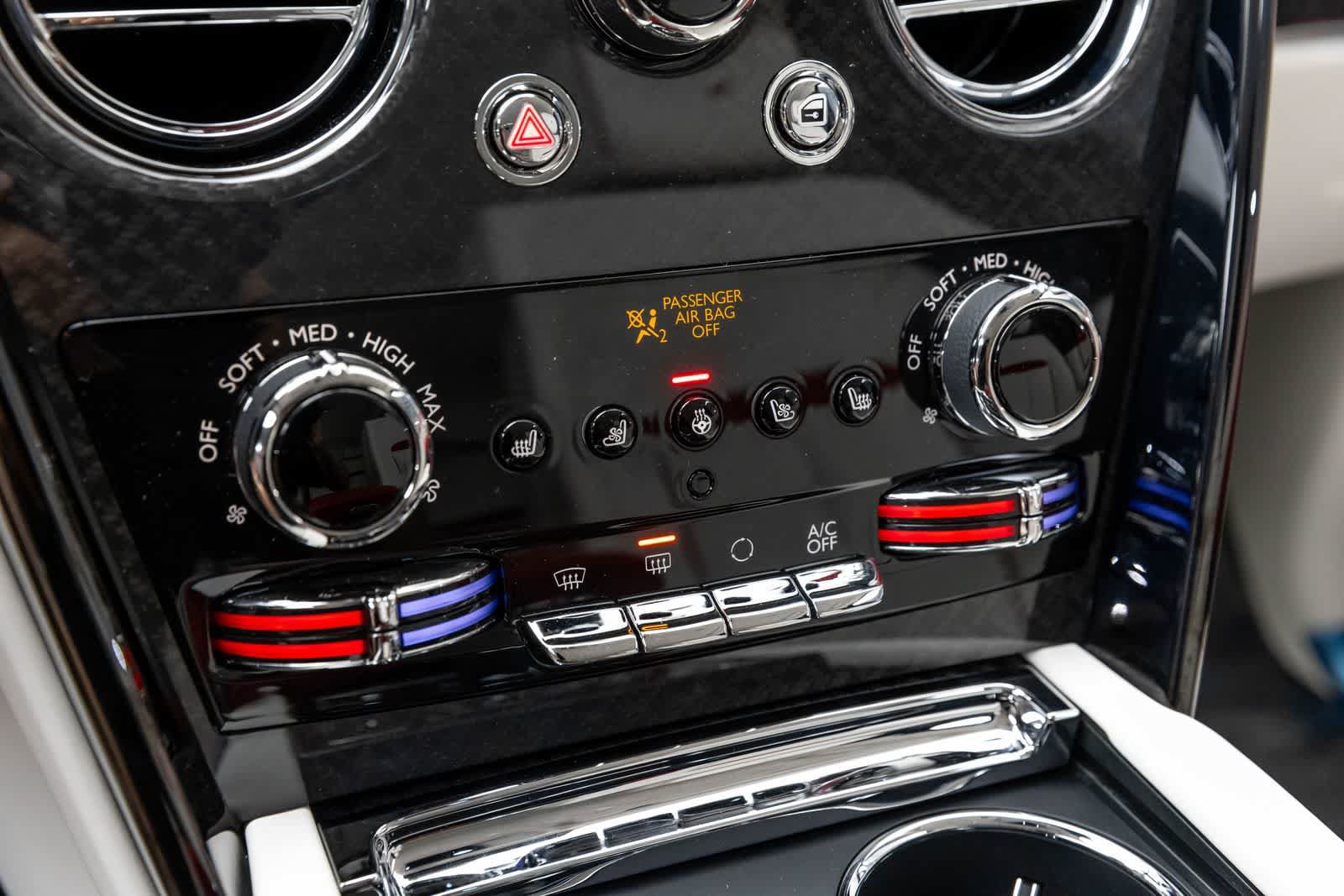 New 2027 Rolls-Royce Cullinan Black Badge AWD/4WD image 40