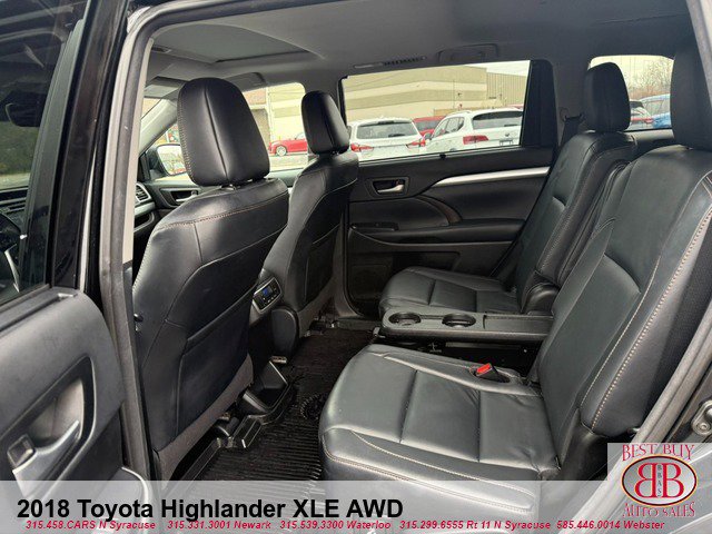 Used 2018 Toyota Highlander XLE image 11