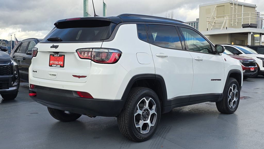 Used 2022 Jeep Compass Trailhawk image 3