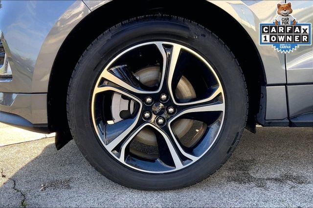 Used 2022 Ford Edge ST image 9