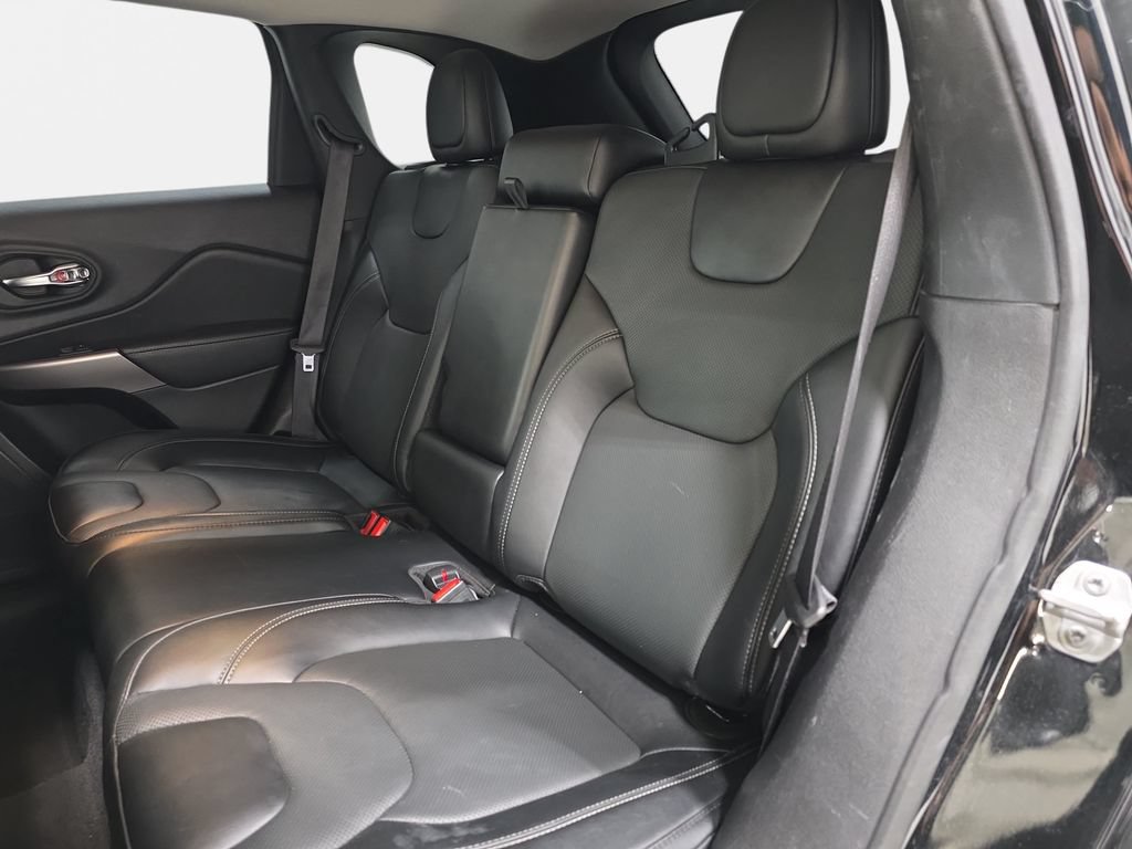Used 2022 Jeep Cherokee Latitude Lux AWD/4WD image 13