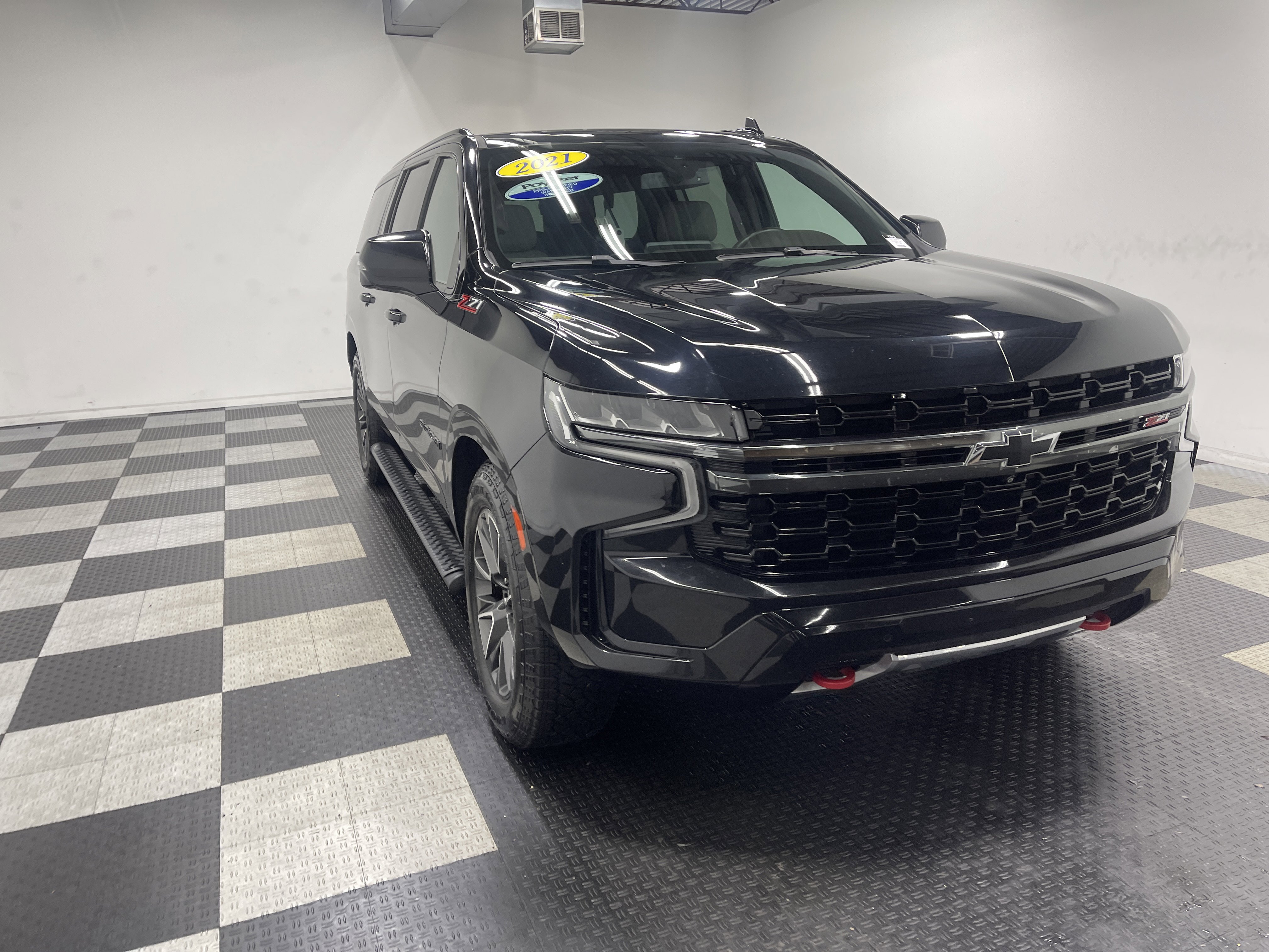 Used 2021 Chevrolet Suburban Z71 w/ Z71 Off-Road Package AWD/4WD image 6