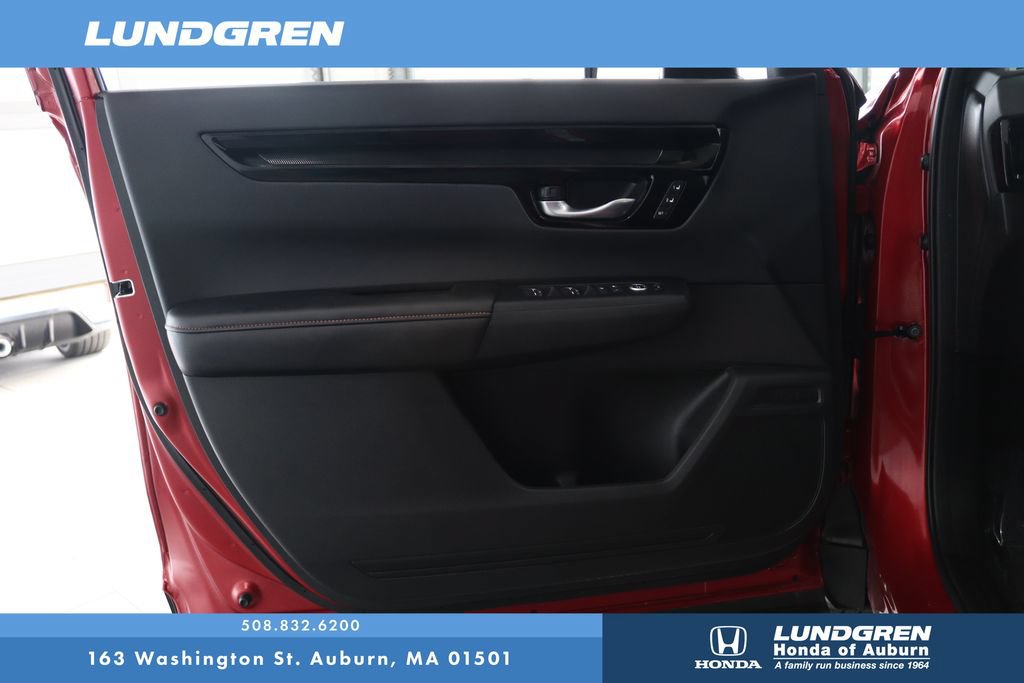 Used 2025 Honda CR-V Sport Touring image 9