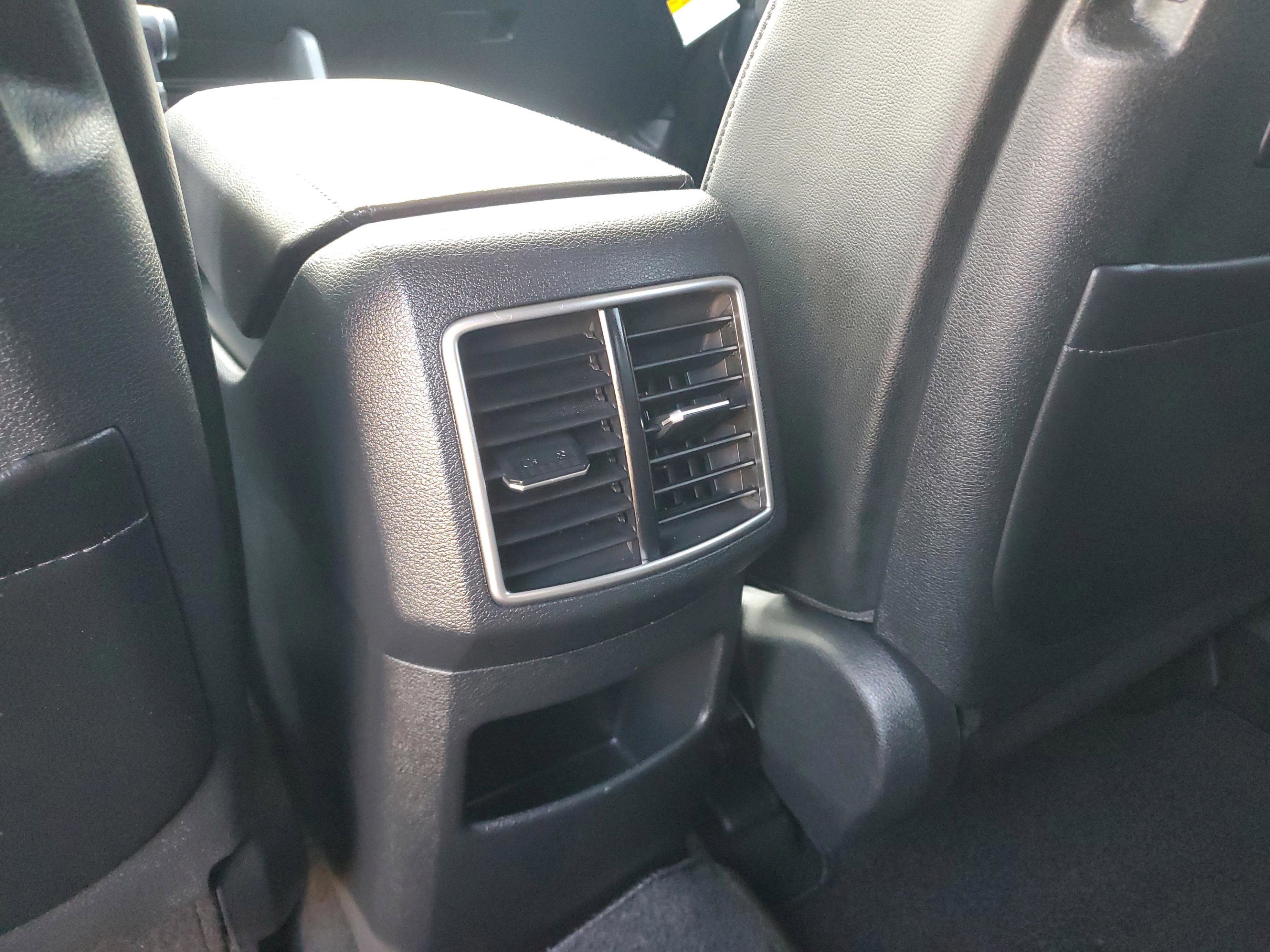 Used 2025 Kia Sportage SX image 13