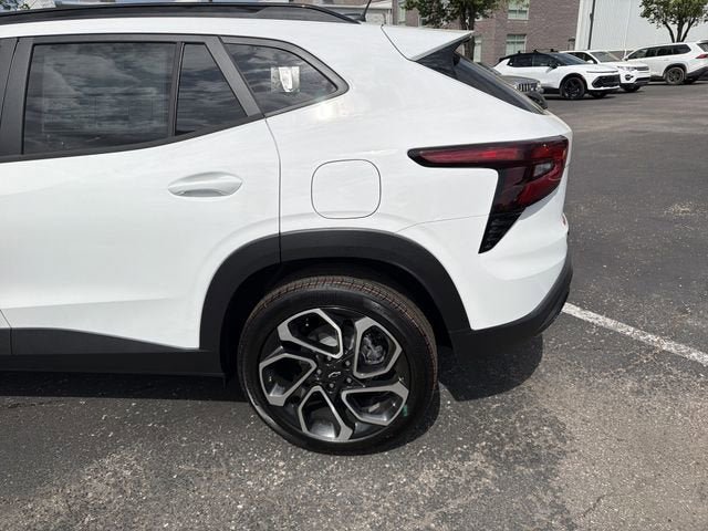New 2026 Chevrolet Trax RS FWD image 7