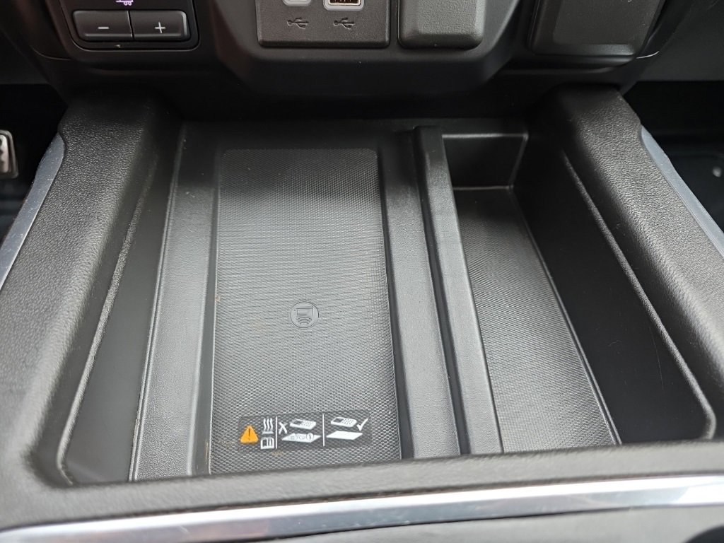 Used 2023 GMC Sierra 3500 Denali w/ Denali Ultimate Package image 35