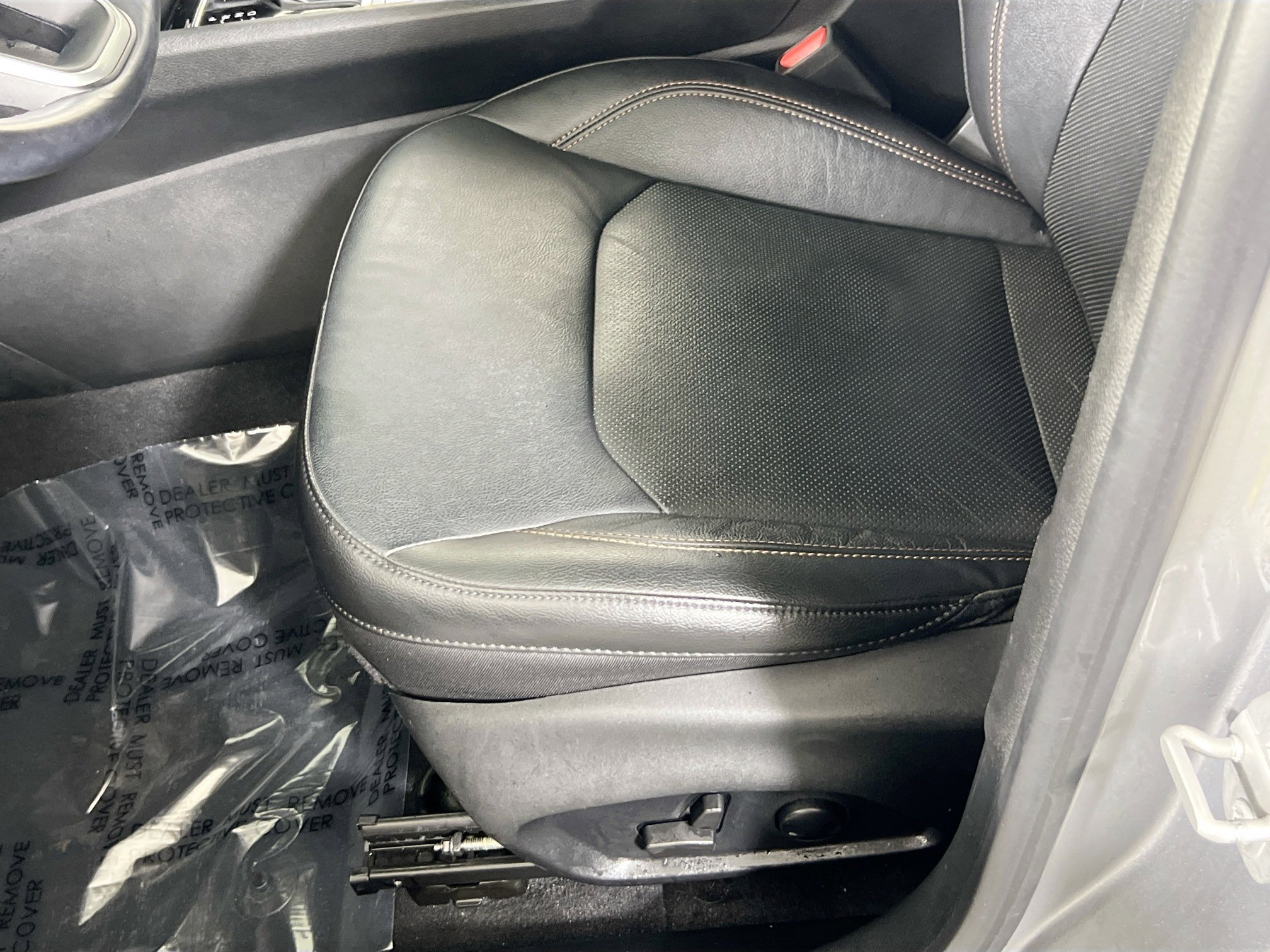 Used 2022 Jeep Compass Limited image 18