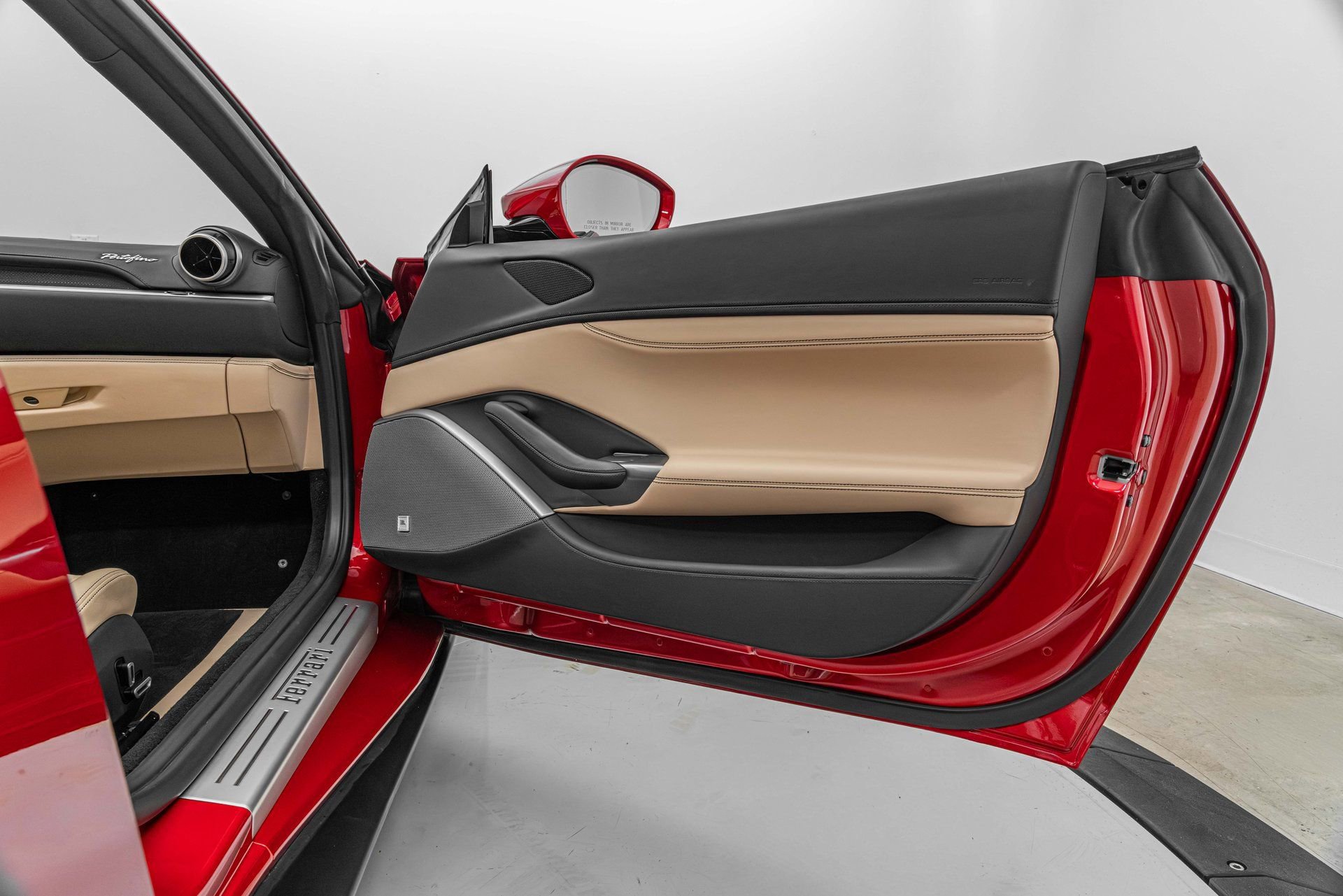 Certified 2020 Ferrari Portofino RWD image 20
