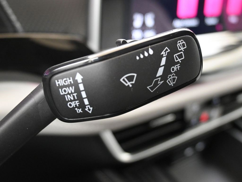 Certified 2025 Volkswagen Atlas Cross Sport SEL Premium R-Line image 30