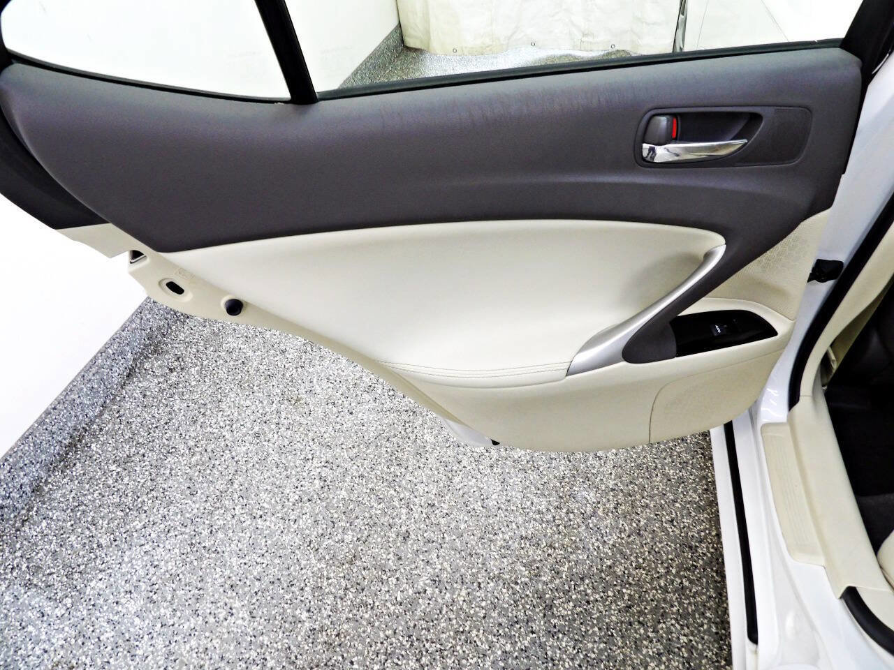 Used 2012 Lexus IS 250 RWD image 9