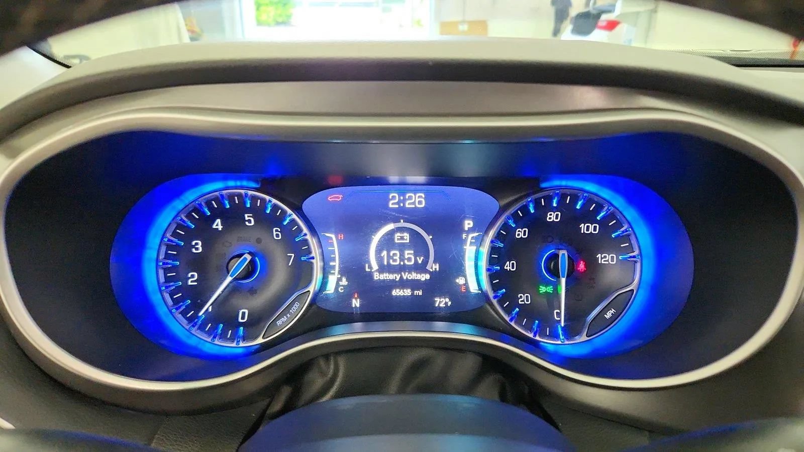 Used 2023 Chrysler Pacifica Touring-L FWD image 15