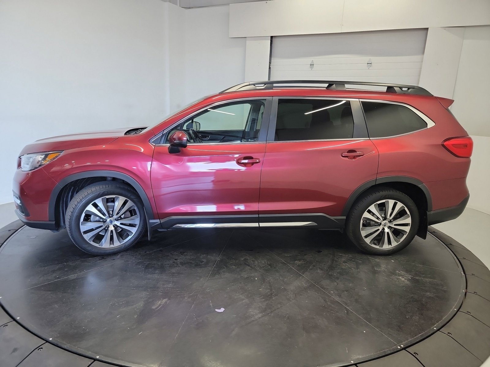 Used 2019 Subaru Ascent Limited AWD/4WD image 4