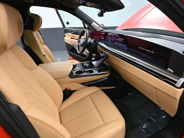 Used 2026 Cadillac Escalade IQ Sport 2 w/ LPO, ONYX Package image 61