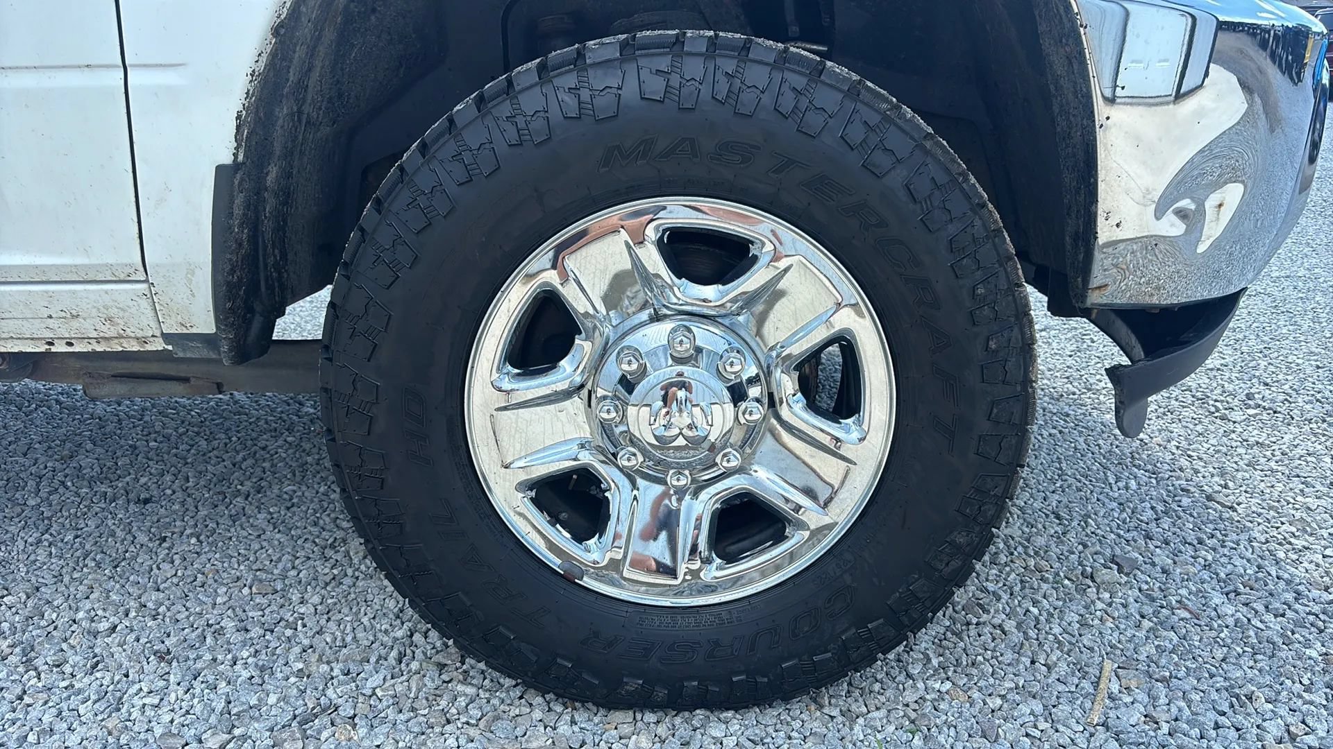 Used 2018 RAM 2500 SLT AWD/4WD image 8