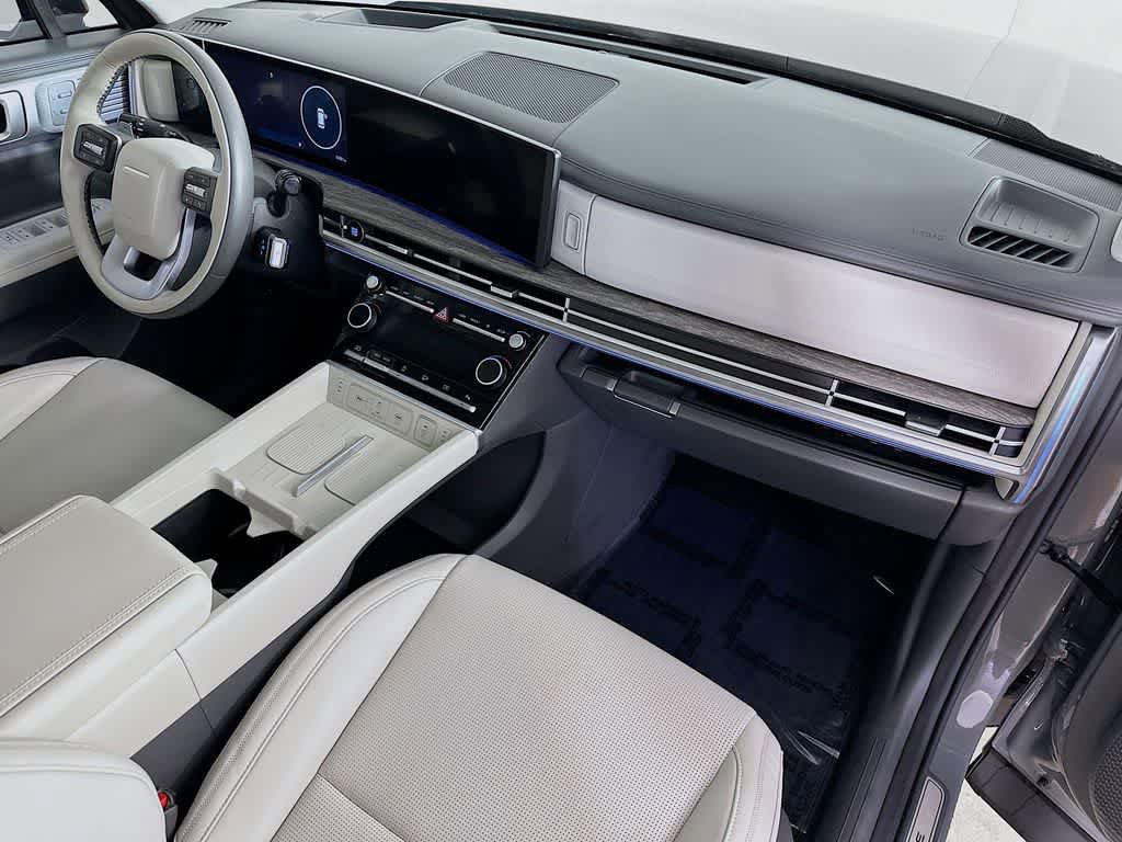 Used 2025 Hyundai Santa Fe Calligraphy FWD image 34