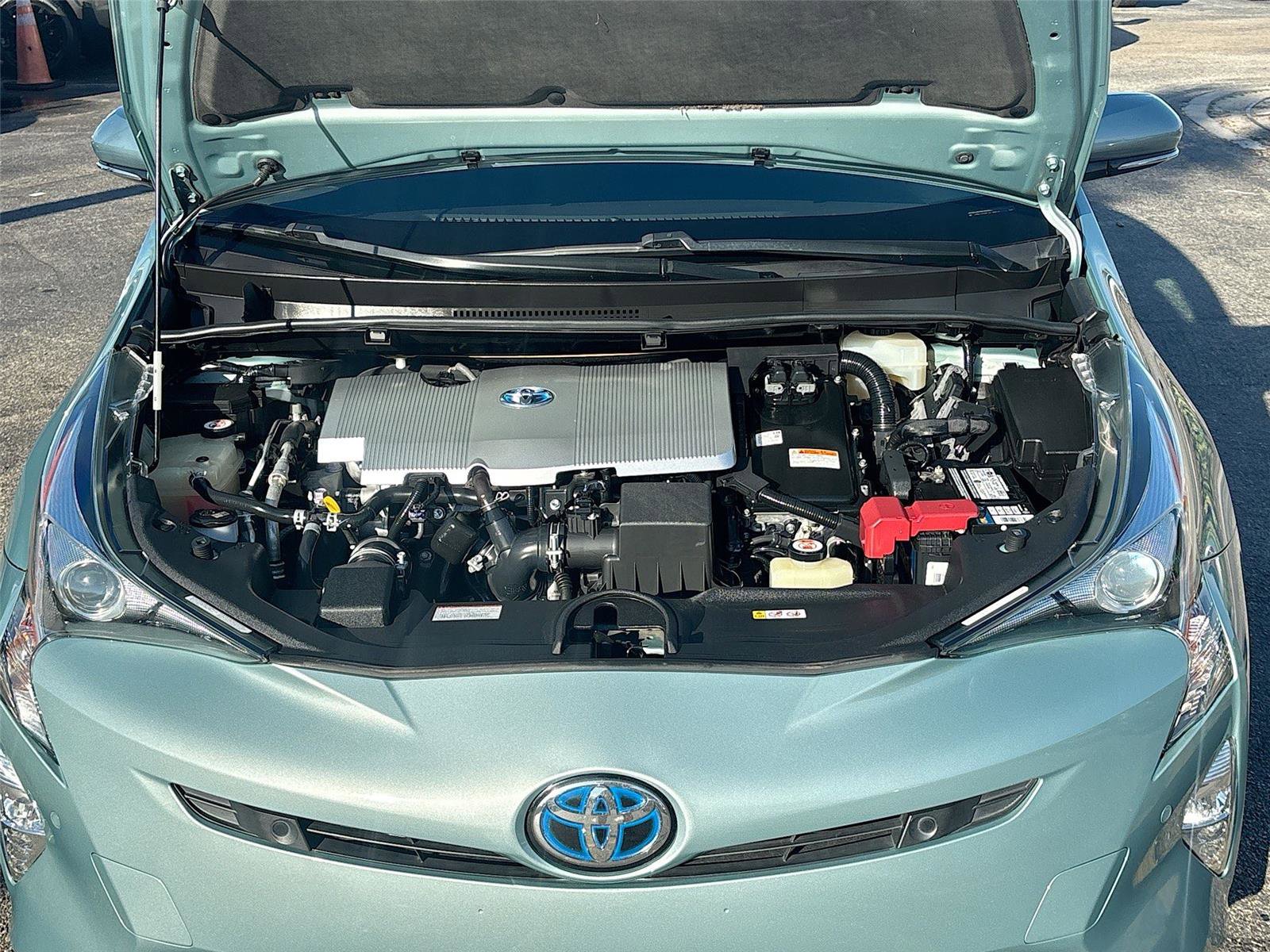 Used 2018 Toyota Prius Four Touring image 31