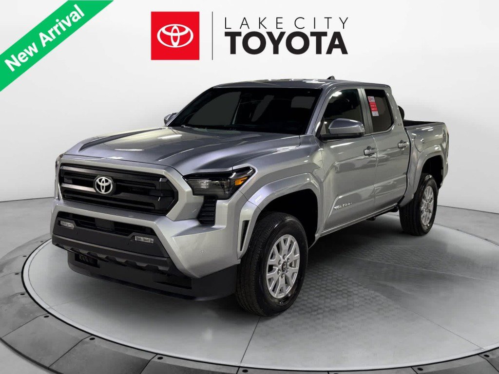 New 2025 Toyota Tacoma SR5