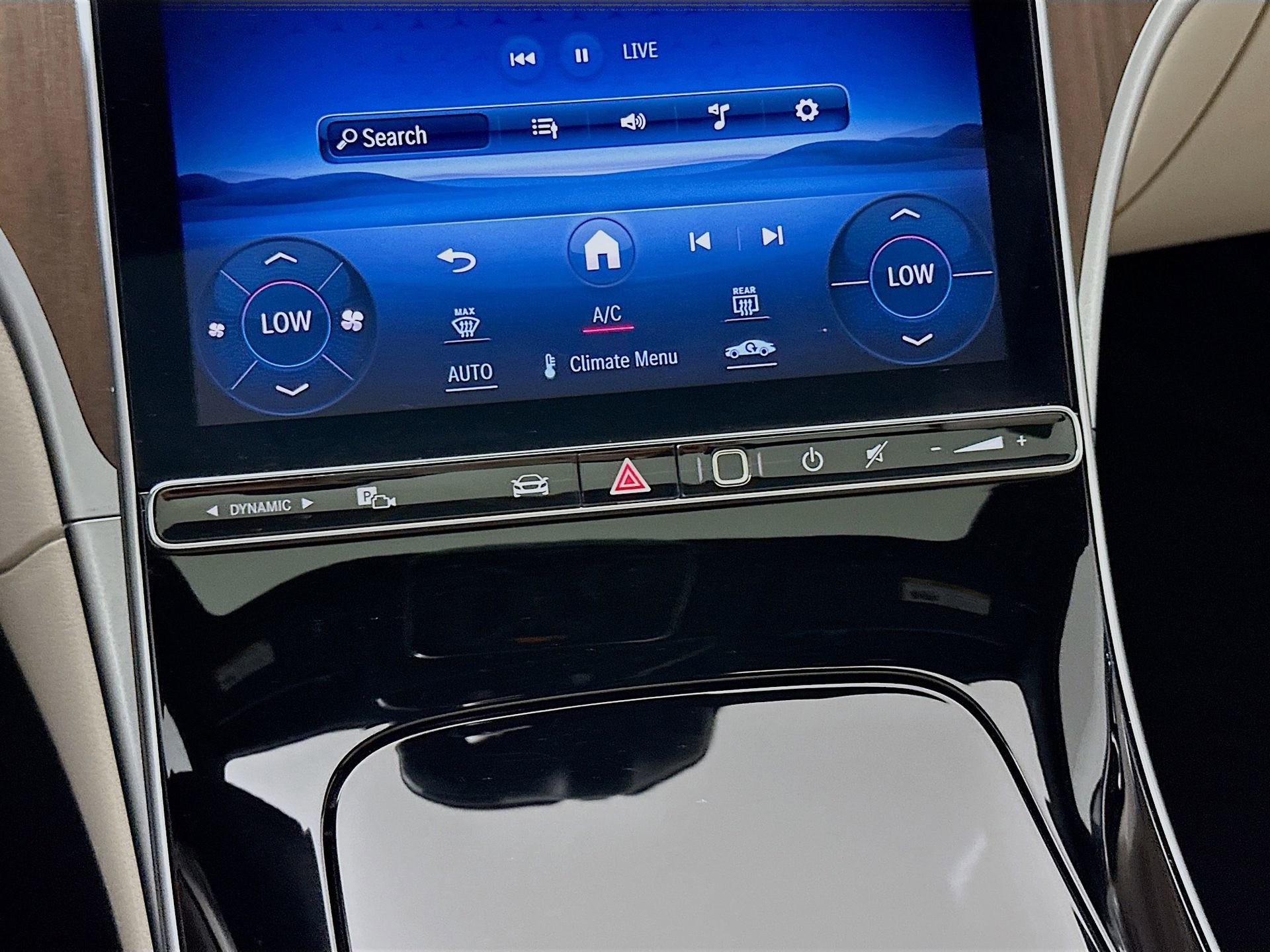 Used 2023 Mercedes-Benz C 300 Sedan image 16