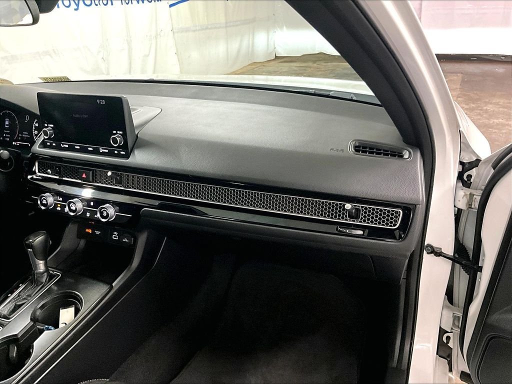 Used 2022 Honda Civic Sport image 12