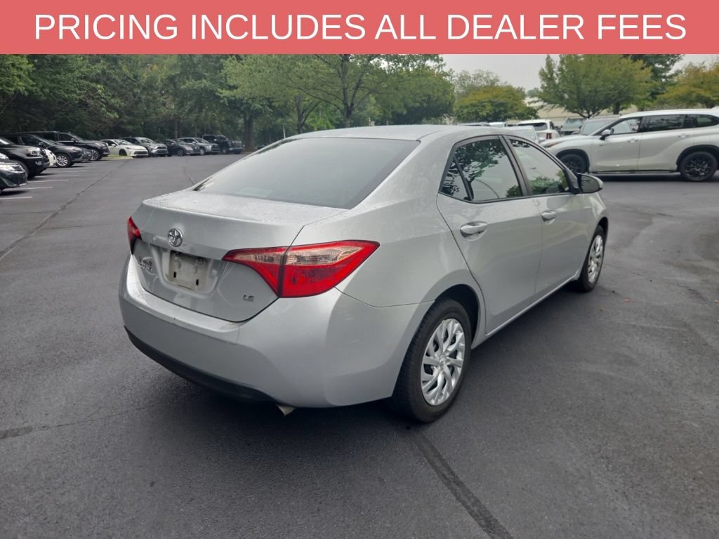 Used 2018 Toyota Corolla LE FWD image 11