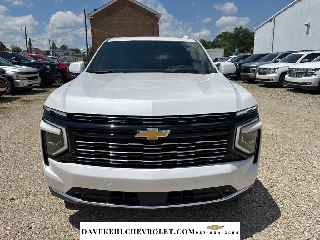 Used 2025 Chevrolet Suburban High Country w/ Sun And Tow Package AWD/4WD image 4