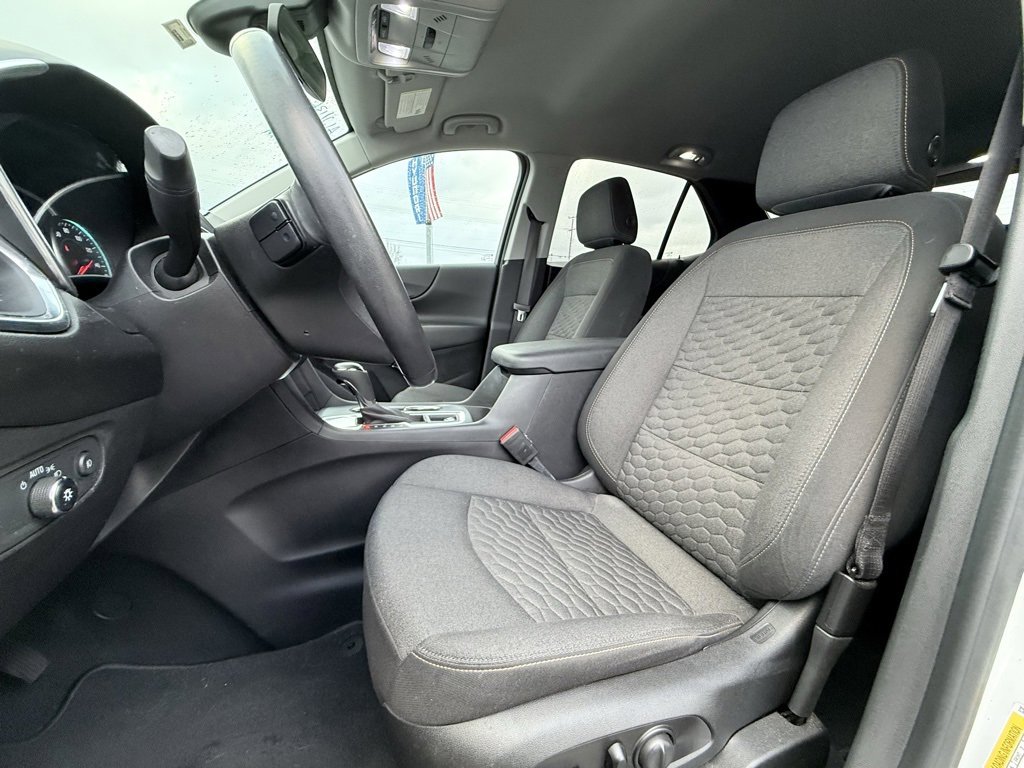 Used 2021 Chevrolet Equinox LT image 22