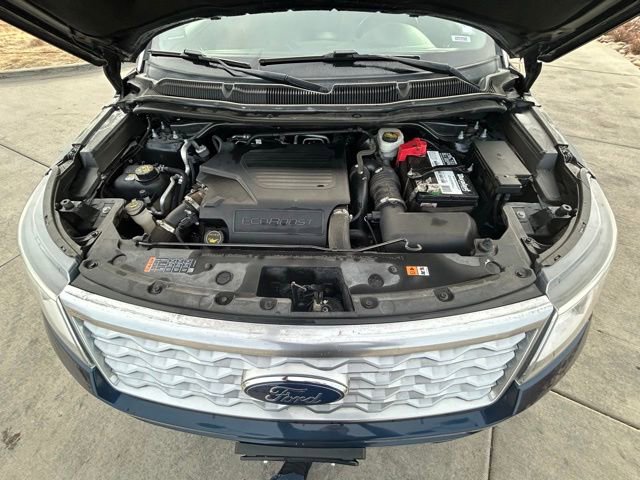 Used 2017 Ford Explorer Platinum image 32
