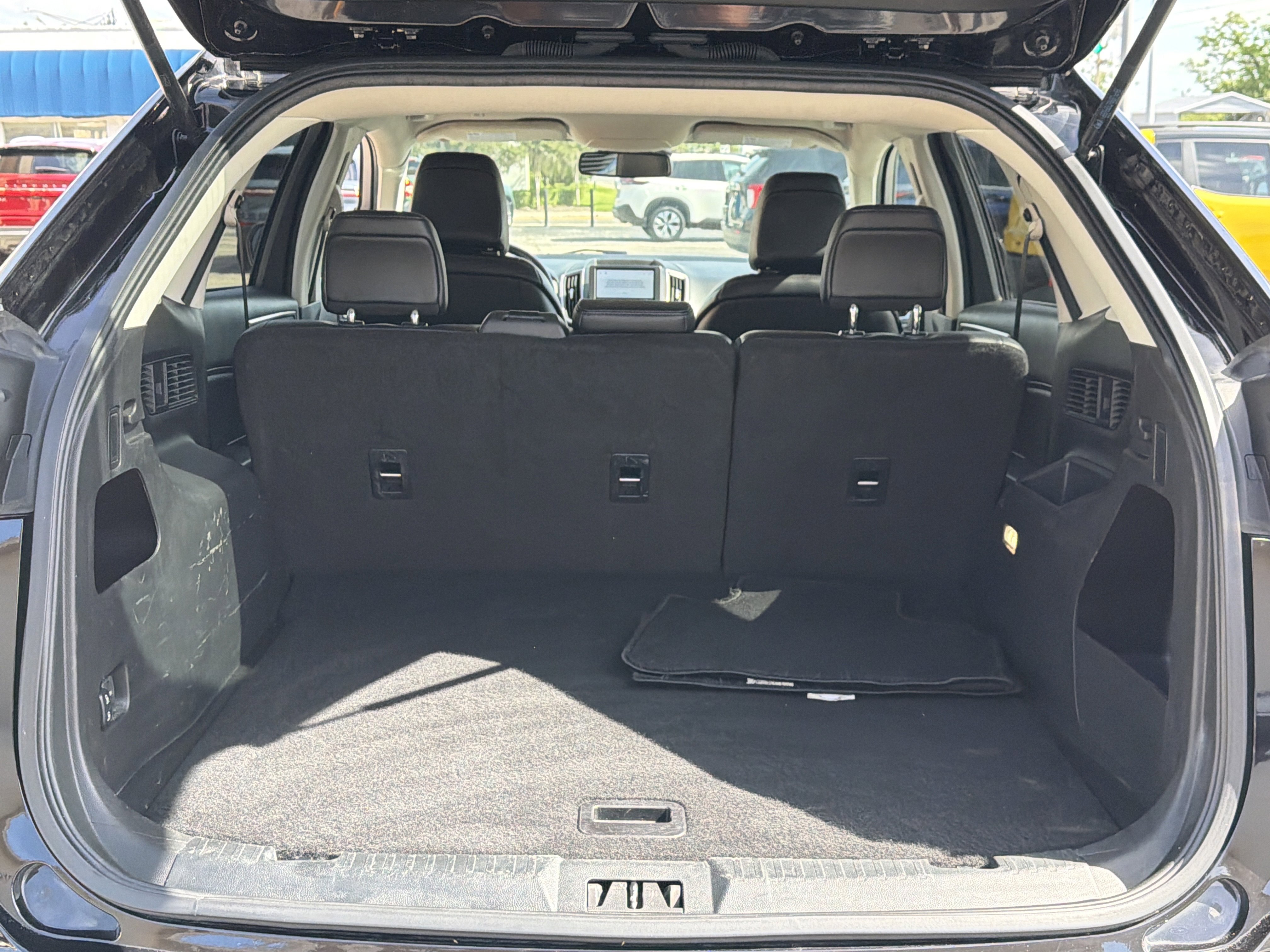 Used 2024 Ford Edge SEL AWD/4WD image 5