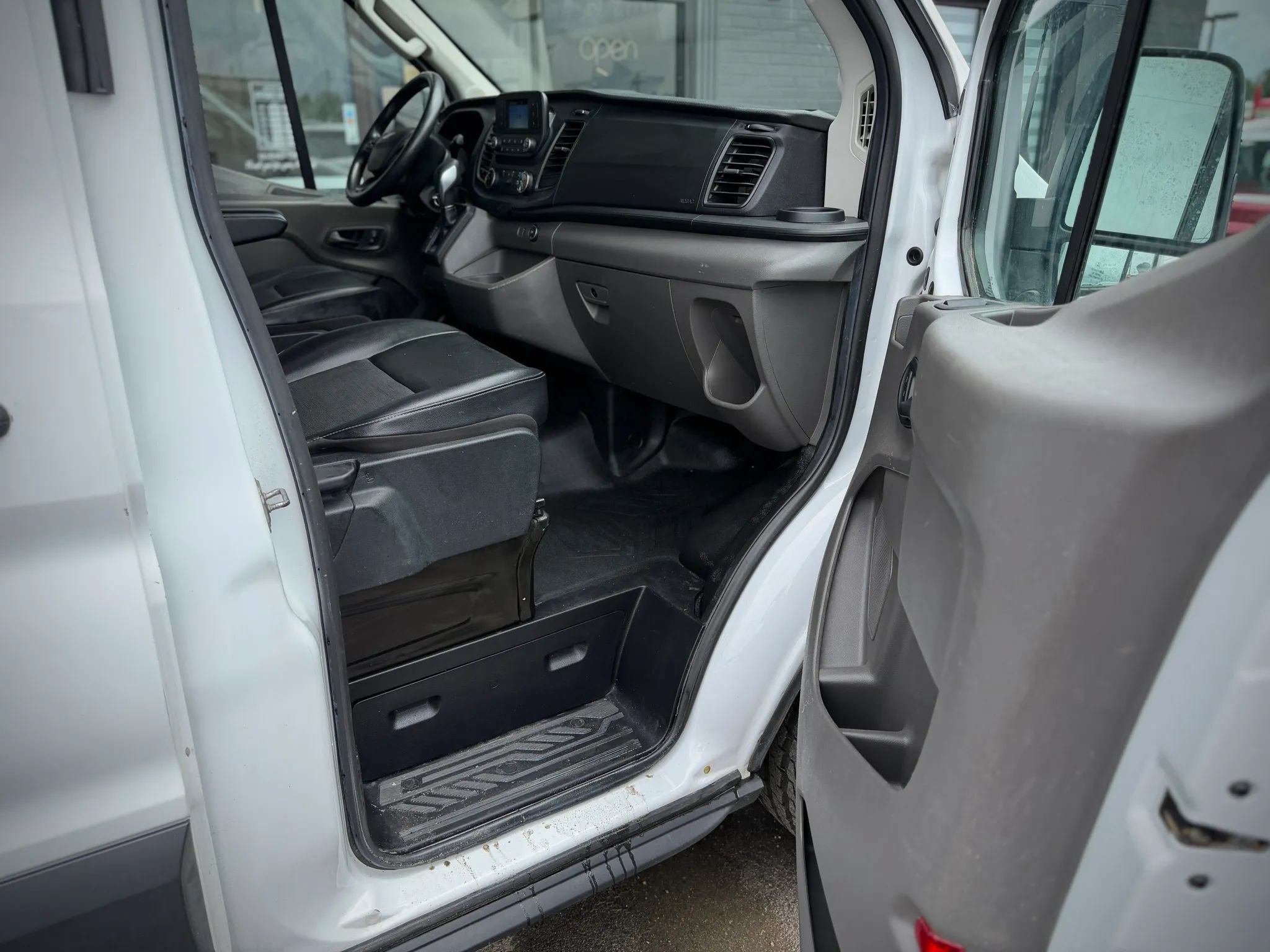 Used 2020 Ford Transit 250 Medium Roof AWD w/ Load Area Protection Package image 12