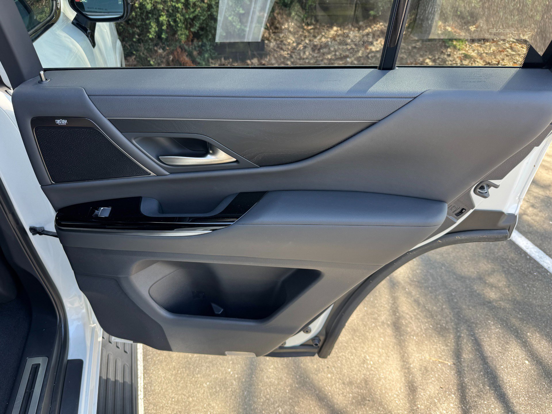 Used 2024 Lexus LX 600 4WD w/ Appearance Package image 56