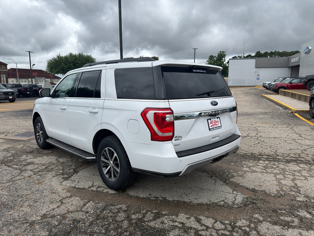 Used 2018 Ford Expedition XLT w/ Equipment Group 202A RWD image 7