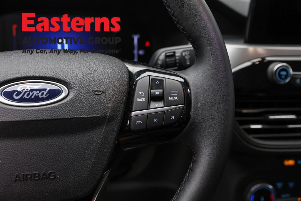 Used 2023 Ford Escape Active AWD/4WD image 15