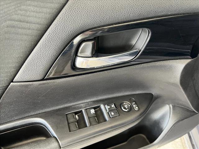 Used 2016 Honda Accord LX image 17