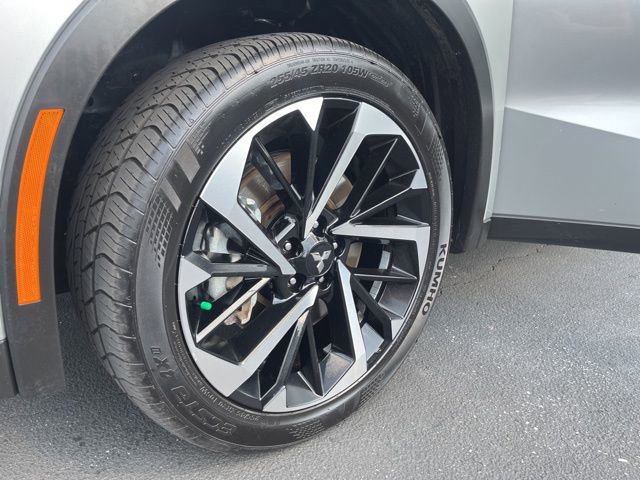 Used 2024 Mitsubishi Outlander SE Black Edition image 13