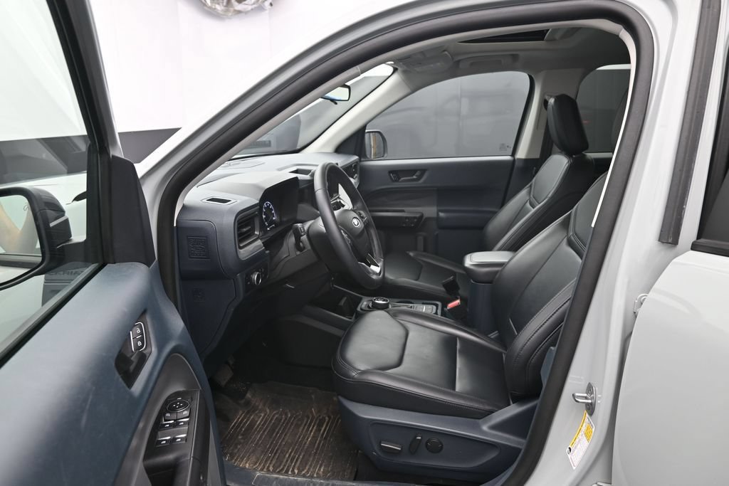 Used 2023 Ford Maverick Lariat w/ Lariat Luxury Package AWD/4WD image 16