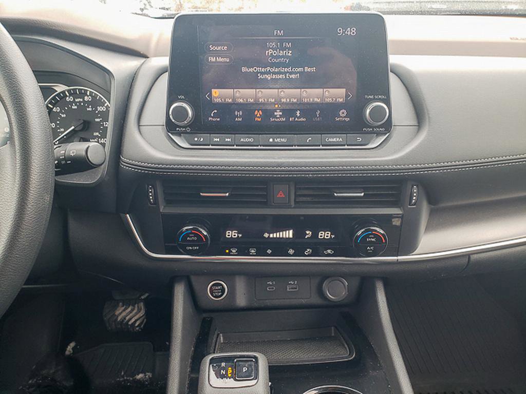 Used 2023 Nissan Rogue SV image 14