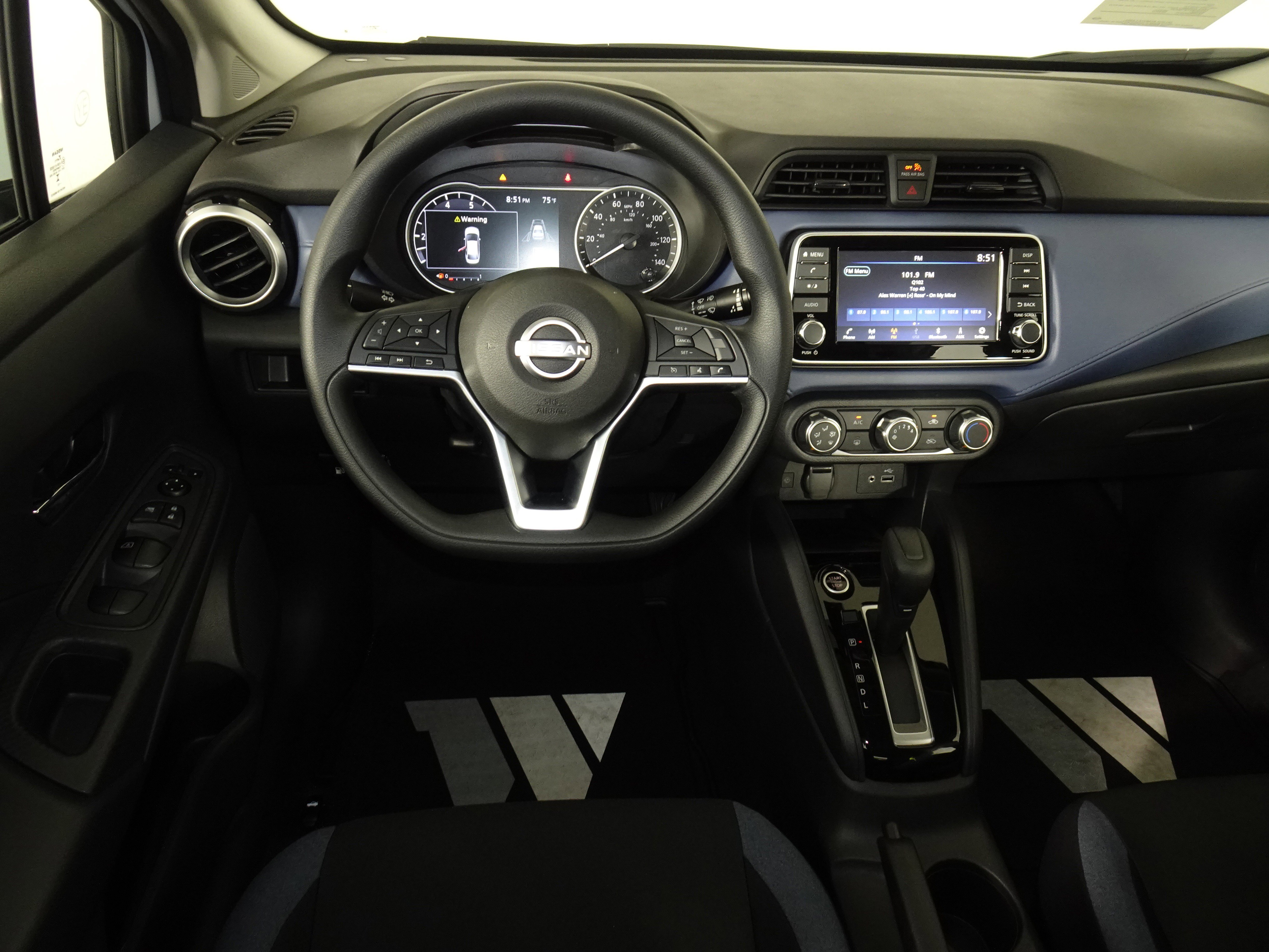 New 2025 Nissan Versa SV w/ Trunk Package image 5