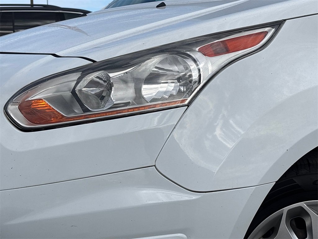 Used 2016 Ford Transit Connect XLT image 3