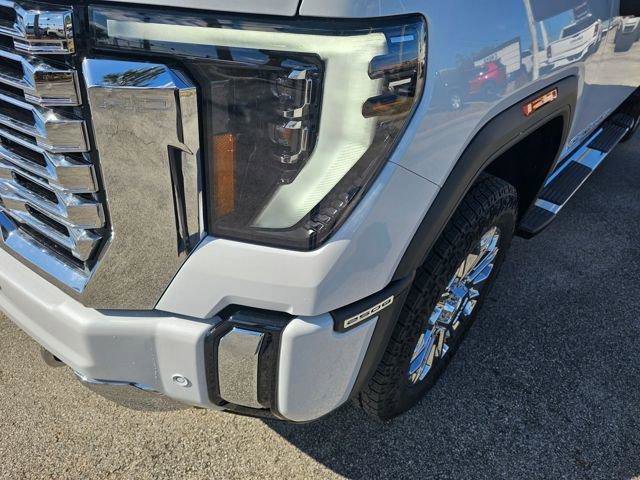 New 2026 GMC Sierra 2500 Denali w/ Denali Reserve Package image 16