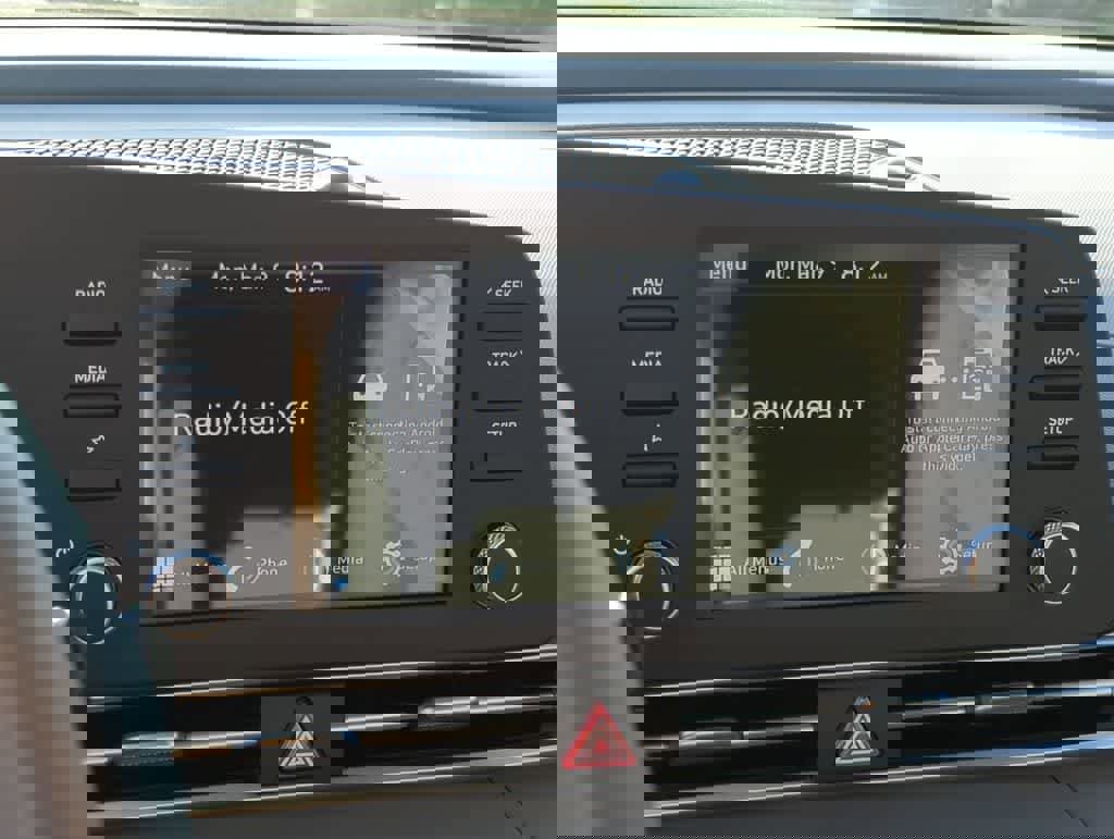 New 2026 Hyundai Elantra SE image 28