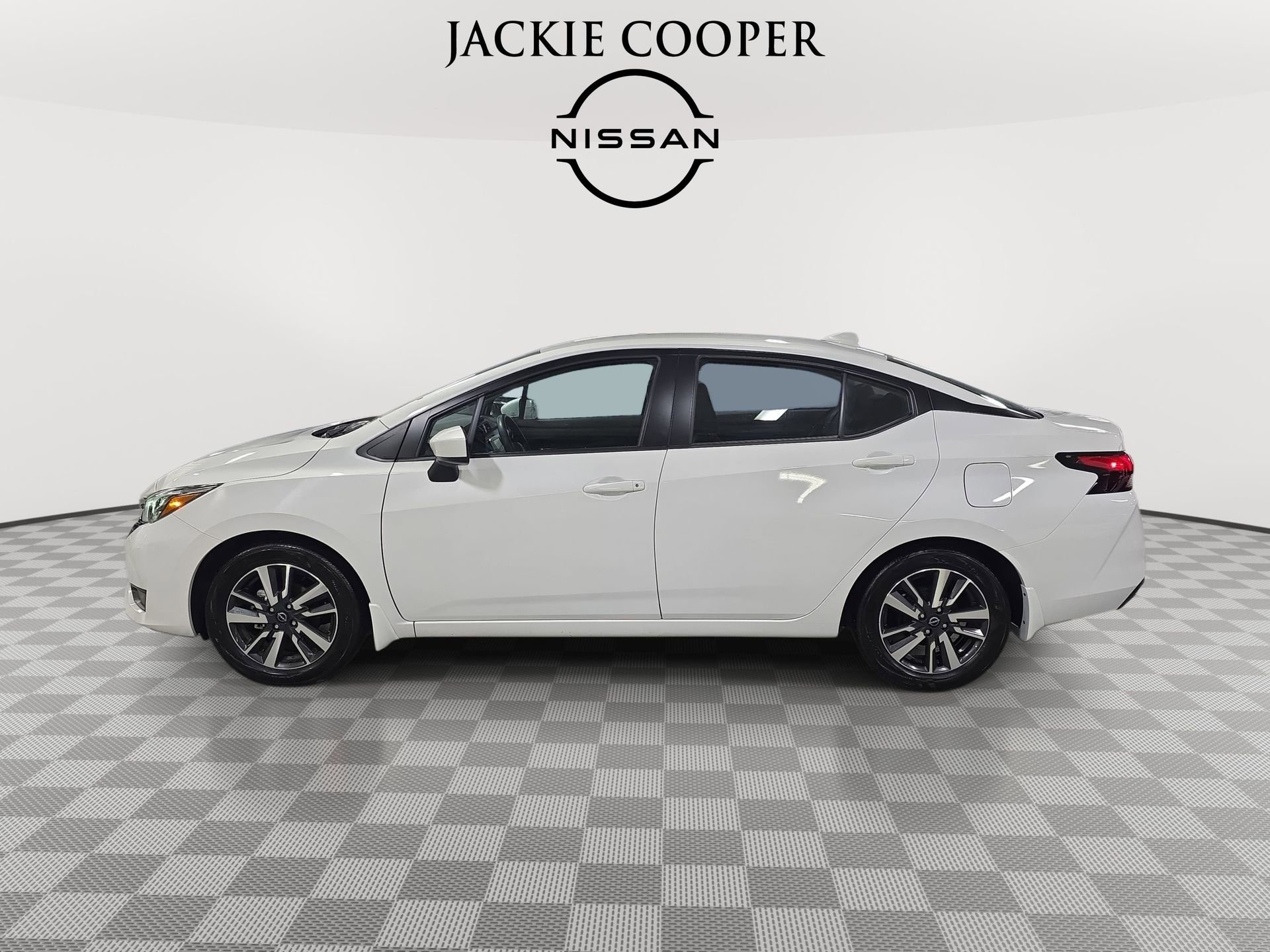 Certified 2025 Nissan Versa SV w/ Trunk Package image 8