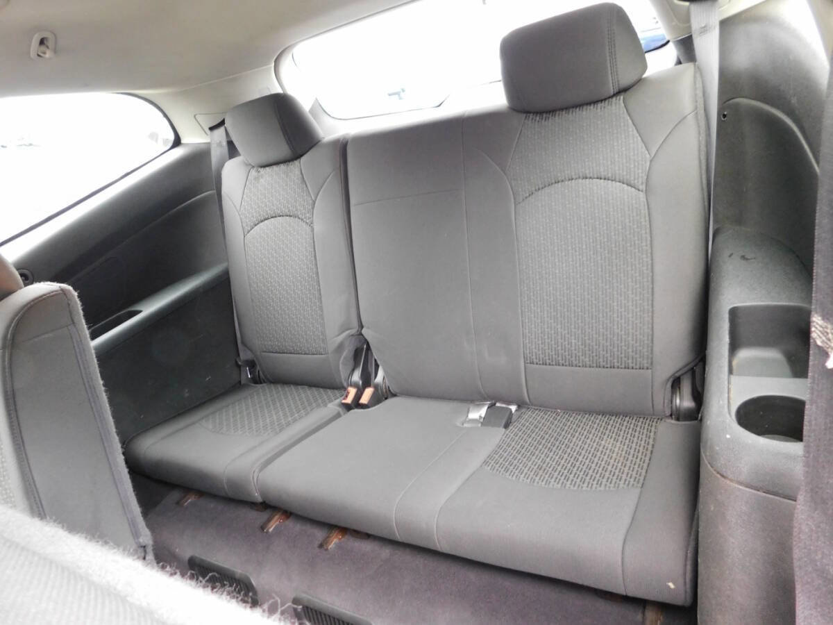 Used 2010 Chevrolet Traverse LT w/ LT Special Edition Package AWD/4WD image 6