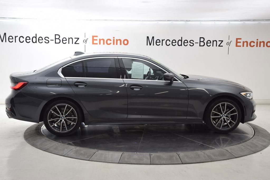 Used 2021 BMW 330i Sedan w/ Driving Assistance Package image 7
