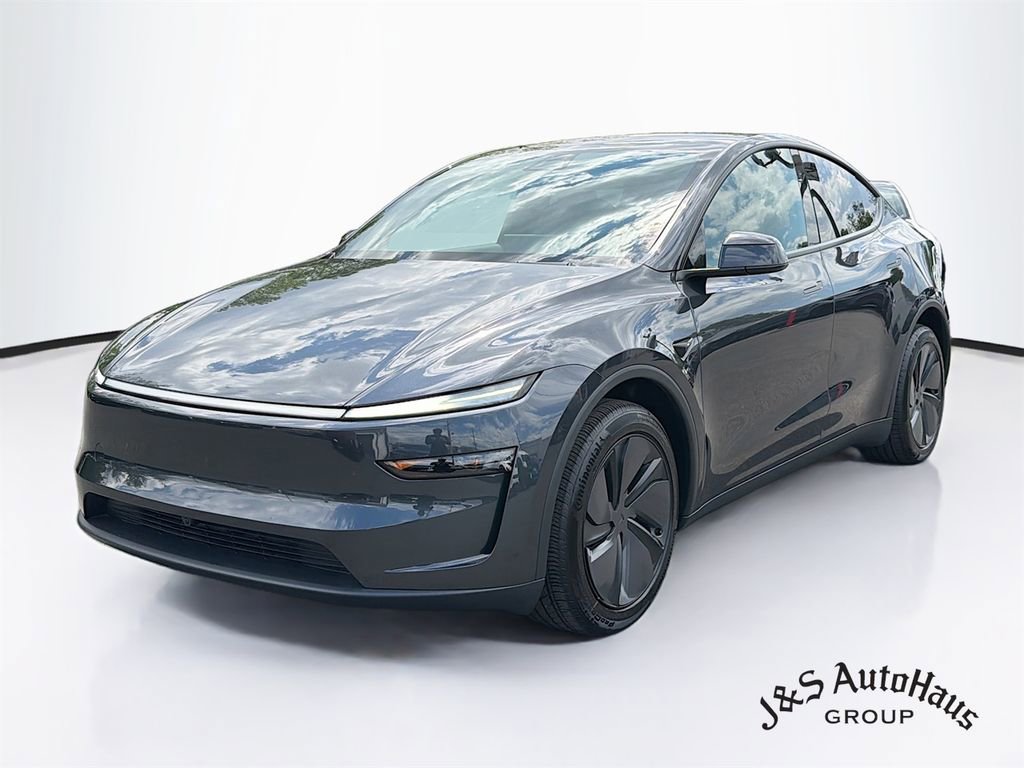Used 2026 Tesla Model Y 2WD image 3
