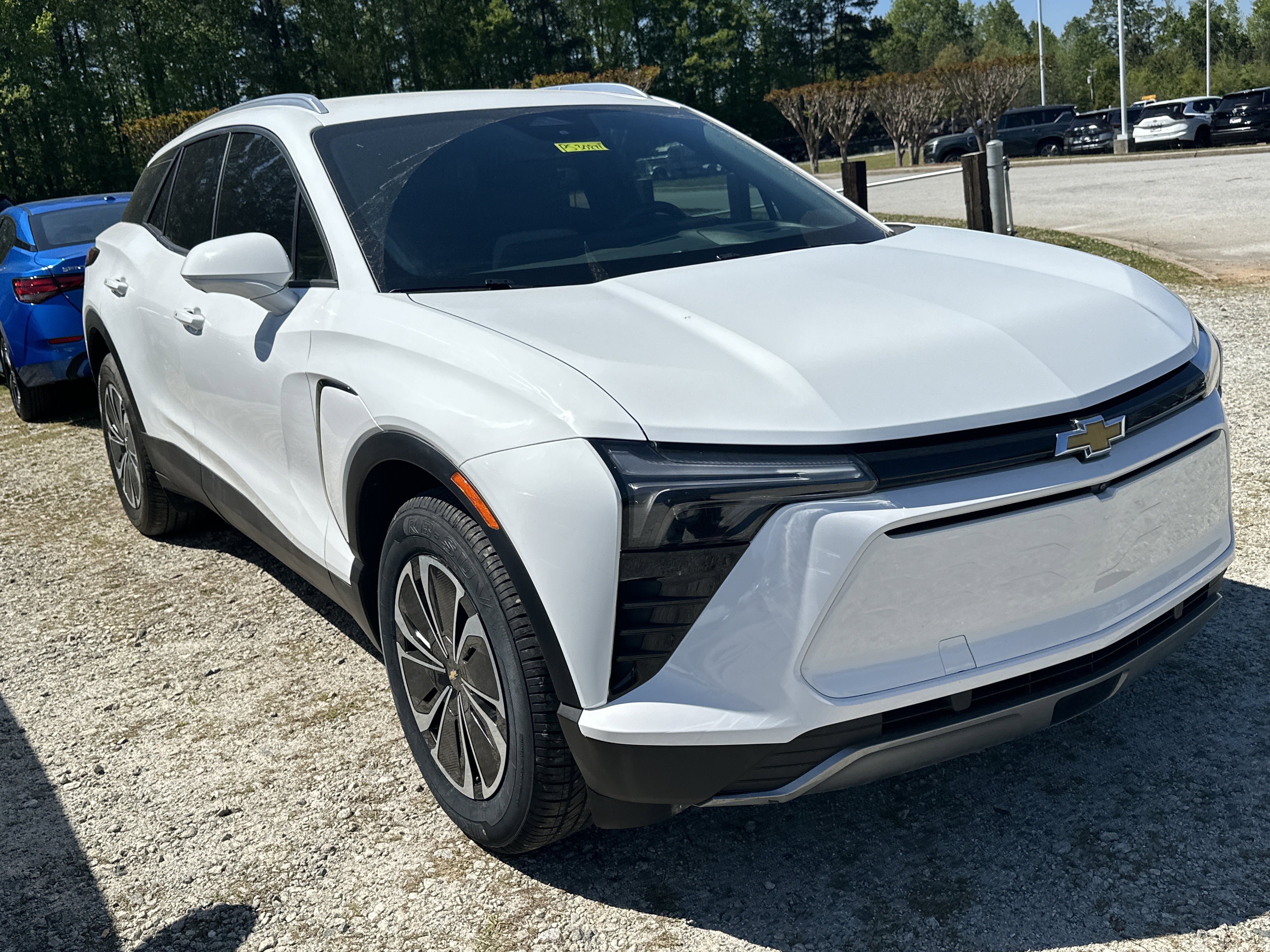 Used 2025 Chevrolet Blazer EV LT image 3