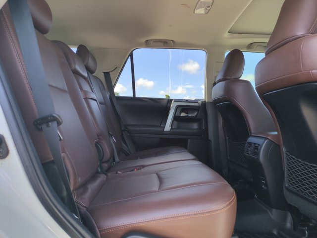 Used 2018 Toyota 4Runner Limited AWD/4WD image 19